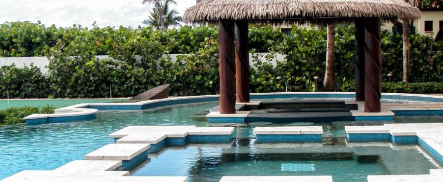 Pool Tiki / Palapa Bar | Synthetic Thatch | Private Residence, Florida